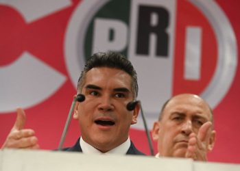 Quiénes son los viejos priistas de élite que intentan poner freno a Alejandro Moreno