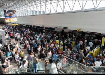 Más de 2.000 vuelos cancelados y 7.000 retrasados: el apagón informático global alcanza los aeropuertos estadounidenses