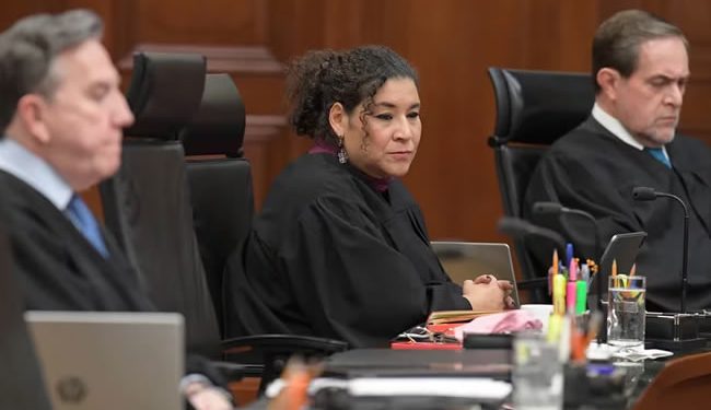 Lenia Batres asegura que no es necesario tener una carrera judicial para ser juez: “Se necesitan muchos años de experiencia”