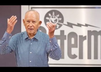 A sus 90 años, Víctor Fuentes del Villar será líder del SUTERM hasta 2031