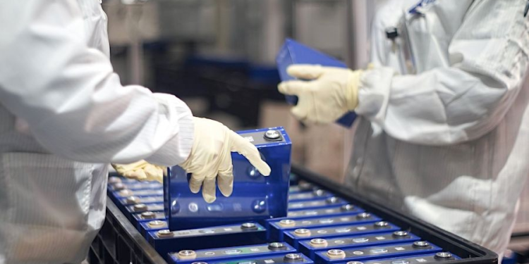 Ganfeng Lithium planea construir una mesa de operaciones de USD 1.1 mil millones