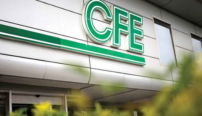 Moches a cambio de nuevos contratos desfalcan a la CFE