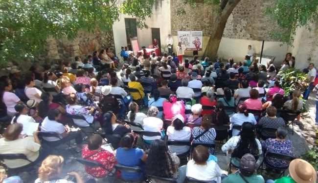 Morena difunde propuesta de Sheinbaum para pensión a mujeres de 60-64 años