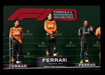 Con polémica estrategia de McLaren, Piastri gana el GP de Hungría; Checo termina en séptimo puesto