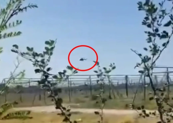 Helicóptero de la Marina sobrevuela El Carrizo, Sinaloa, y Estación Don, Sonora