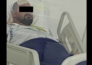 Difunden en redes sociales fotografía de “El Siri” internado en el hospital y aseguran que el ex boxeador no está grave