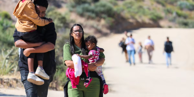 Las muertes que trae el verano: aumenta el deceso de migrantes que buscan llegar a Estados Unidos por el desierto