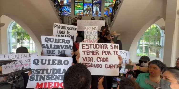 Acusan a estudiante de psicología con autismo por acoso y amenazas a alumnas de UNISON