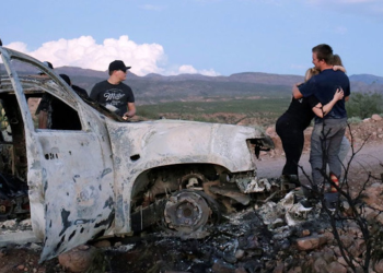 Adrián LeBarón afirma que una jueza solicitó a la FGR determinar si en la masacre de su familia en Sonora se cometió el delito de terrorismo