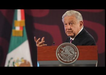 AMLO revira a empresarios: aplaudieron el saqueo a la Nación porque se beneficiaban