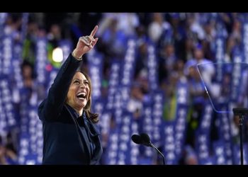 Kamala Harris se corona candidata con una llamada a la unidad para evitar el regreso de Trump
