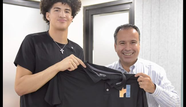 Resalta Toño Astiazarán orgullo de hermosillenses por logros deportivos de Karim Hiram López Moncada