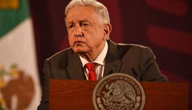 AMLO mantiene juicio con empresas aseguradoras para que paguen impuestos