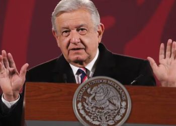 AMLO deja a México ‘empeñado’: Deuda pública subirá a 49.7% del PIB en 2024, nivel más alto en 4 años