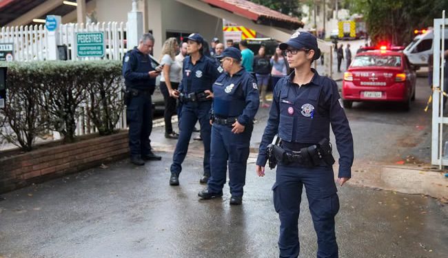 Mueren las 61 personas a bordo de un avión brasileño al estrellarse en una ciudad cerca de São Paulo