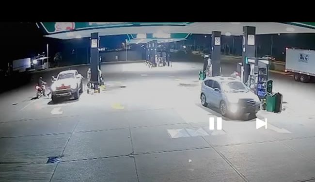 La Fiscalía de Sinaloa divulga un video del ataque contra Héctor Cuén tras la polémica por la carta de El Mayo