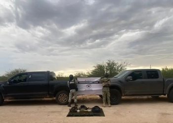 Asegura GN cartuchos y cargadores en vehículos robados de EU