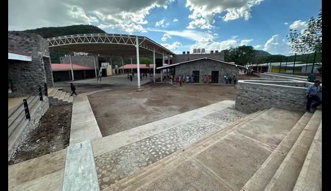 Inaugura INPI Casa Escolar de la Niñez Indígena en Mesa Colorada, compromiso establecido en el Plan de Justicia del Pueblo Guarijío