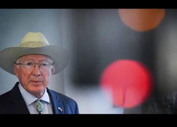 Reforma judicial, riesgo para el funcionamiento de la democracia en México: Ken Salazar