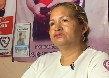 Ceci Flores reporta hallazgo de cuerpo de joven quemado en Caborca