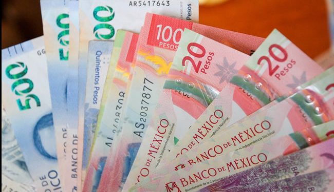 Peso mexicano encabeza pérdidas entre monedas globales