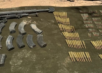 En Sonora, Guardia Nacional y Ejército Mexicano aseguran armas largas, cargadores y más de mil 300 cartuchos