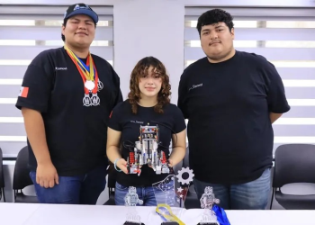Tres jóvenes de Sonora representarán a México en Olimpiada de Robótica en Italia