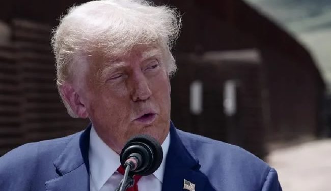 Trump visita frontera México-EU; propone pena de muerte para narcos y traficantes sexuales