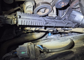 Detienen a mujer estadounidense en Nogales por ingresar armas calibre 50 al país