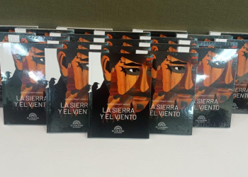 Presentaron en Sonora una edición especial de la novela “La sierra y el viento”, de Gerardo Cornejo Murrieta, a 10 años de su muerte