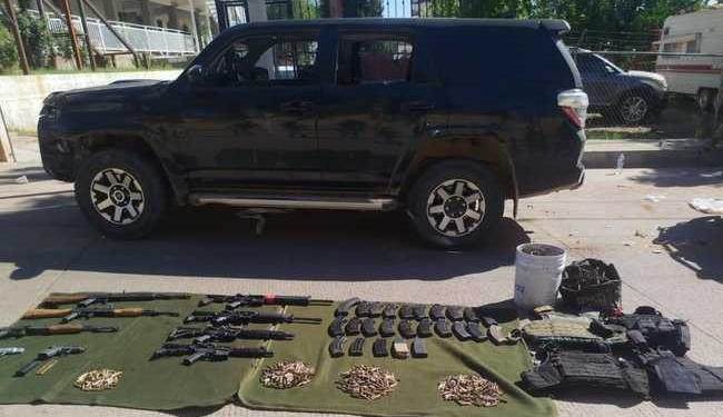 Guardia Nacional y Ejército Mexicano detienen a cuatro personas con armas cortas, fusiles de asalto, cargadores y cartuchos