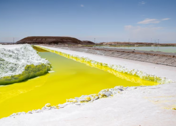 Chile delimita nuevas zonas de explotación de litio para el sector privado