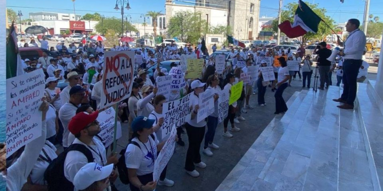 Continúan las protestas de trabajadores del Poder Judicial en Sonora