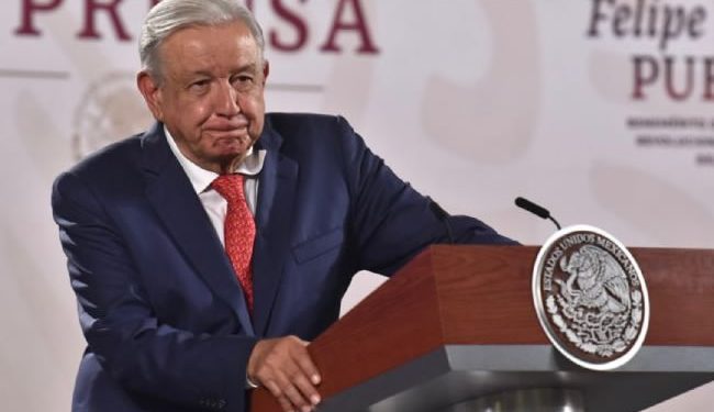 Tras reportaje de Proceso sobre Samuel García, AMLO pide investigar cualquier fraude fiscal