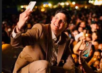 El público de Huatabampo recibe con júbilo a uno de sus máximos exponentes del regional mexicano: Aldo Trujillo, el cantautor sigue cautivando con su música