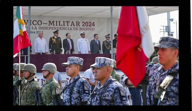 Encabeza Durazo desfile cívico-militar por el 214 aniversario de la independencia de México