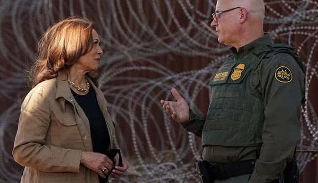 Kamala Harris presume de mano dura en la visita a la frontera con México