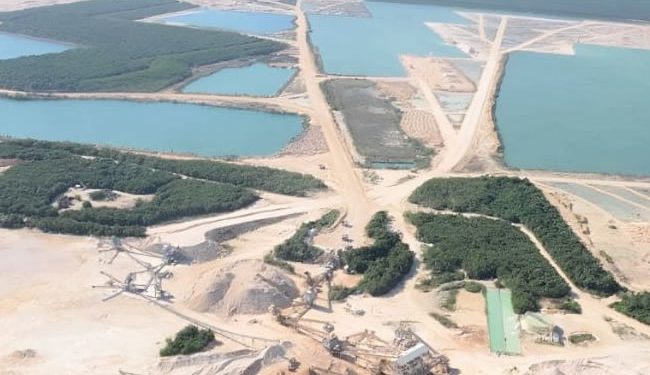 Senadores de EU amenazan a Sheinbaum por caso Vulcan Materials