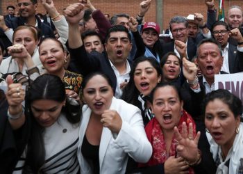 AMLO felicita a legisladores que aprobaron su reforma judicial