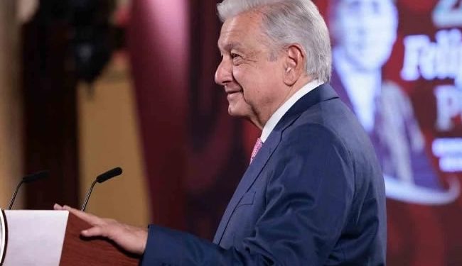 Pese a injerencia de Salazar, relación con EU se mantiene: López Obrador