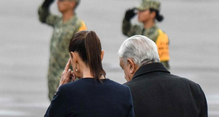 AMLO y Sheinbaum conmemoran a víctimas de los devastadores sismos de 1985 y 2017