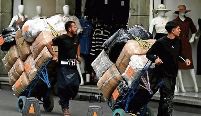 Chinos acaparan locales en el Centro Histórico de la CdMx; pagan triple renta… y tres años por adelantado