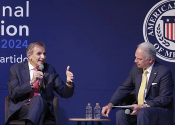 México puede convertirse en un centro para la producción de baterías, según exdiplomático