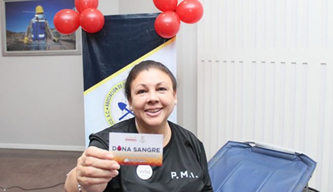 Dona sector minero sonorense 61 unidades de sangre
