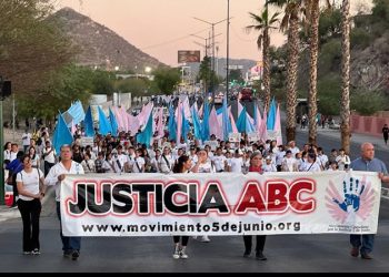 Padres de ABC admiten como logro decreto emitido por AMLO