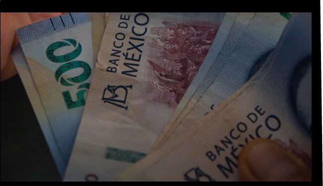 Juzgadores aprovechan la revuelta para bajarse la edad de jubilación, de 65 a 55 años