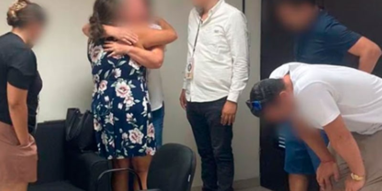 En Sonora, rescatan a dos ciudadanos estadounidenses víctimas de extorsión telefónica