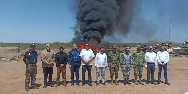 La FGR destruye narcotanques, máquinas tragamonedas y droga en Sonora