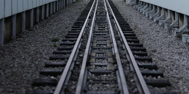 Migrante Africana Cae de Tren en Sonora y Pierde un Pie