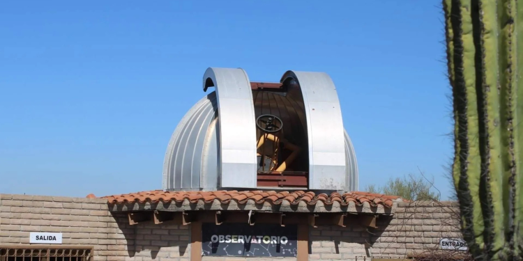 En Octubre se Observará Cometa del Siglo y Súper Luna, ¿Cuándo y Dónde Verlo en Sonora?